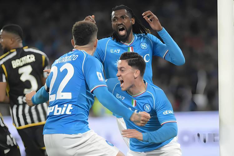 详细阅读:亚博app-集结日突围战来临;法兰克福围绕意甲状态回暖;球迷炸锅;轮换策略成焦点的简单介绍-亚博app 亚博app-集结日突围战来临;法兰克福围绕意甲状态回暖;球迷炸锅;轮换策略成焦点的简单介绍-亚博app